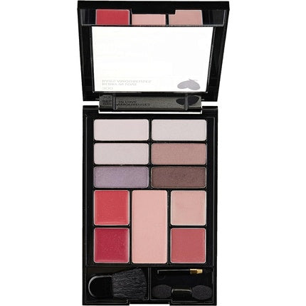 Revlon New Eyes Cheeks Lips Palette 300 Berry in Love