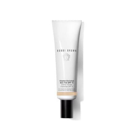 Bobbi Brown Vitamin Enriched Hydrating Skin Tint SPF 15 with Hyaluronic Acid Light 3 - Maison des fragrances
