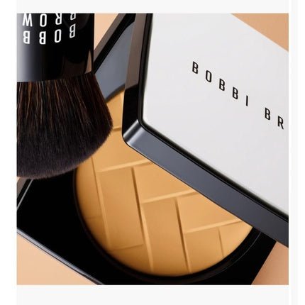 Bobbi Brown Vitamin Enriched Pressed Finishing Powder Golden Brown - Maison des fragrances