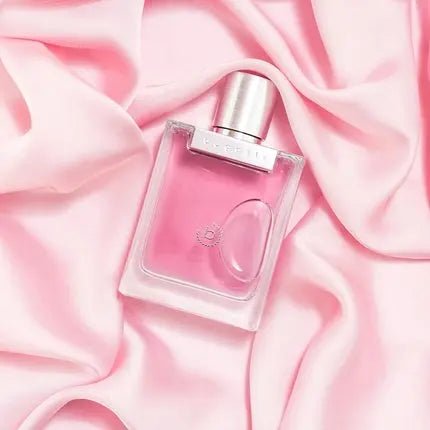 Bugatti 's Bella Donna Pink Floral Fruity Perfume Elegant Combination of Lemon, Raspberry, Rose Petals & Musk Eau de Parfum (EDP) Femme 60ml - Maison des fragrances