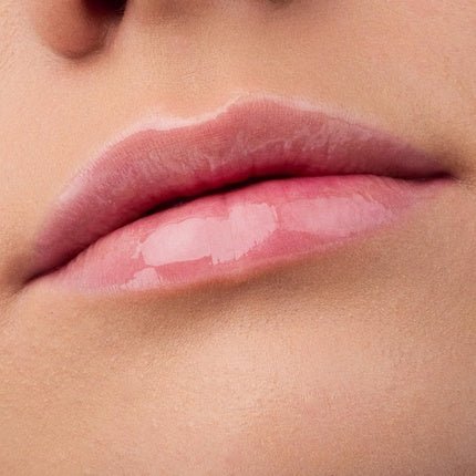 Catrice Glossin' Glow Tinted Lip Oil High Shine Moisturizing Lip Stain with Cherry & Pomegranate Oil Vegan Gluten Free Cruelty Free 50 Spill The Tea - Maison des fragrances