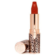 Charlotte Tilbury Hot Lips 2 Matte Revolution Red Hot Susan Lipstick 3.5g - Maison des fragrances