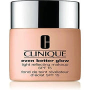 Clinique Even Better Glow Light Reflecting Makeup SPF 15 Foundation CN74 Beige 30ml - Maison des fragrances
