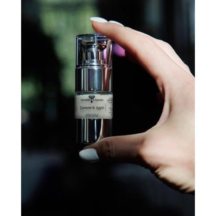 Concentrated Filler Eye & Lip Contour Filling Action with Diamond Dust, Maritime Pine, Betaine, and Caulerpa Lentillifera - Maison des fragrances