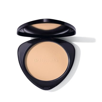 Dr Hauschka Compact Powder - Nutmeg 03, 8gr - Revital - Maison des fragrances