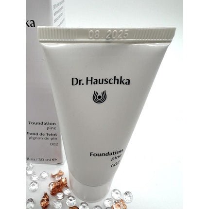 Dr. Hauschka Foundation 002 Pine 30ml - Maison des fragrances