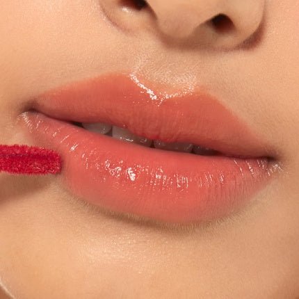 ETUDE Glow Fixing Tint 1 Pure Coral Non - sticky Glossy Shine Lip Stain 4.5g - Maison des fragrances