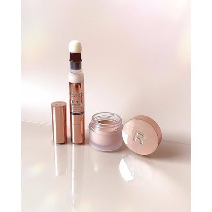 Eye Brightening Light Concealer 3ml - Maison des fragrances