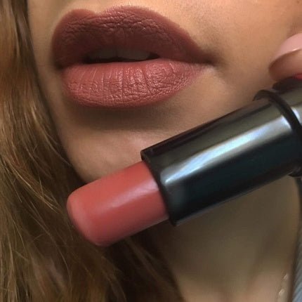 Golden Rose Velvet Matte Lipstick 16 Coral Tree Red - Maison des fragrances