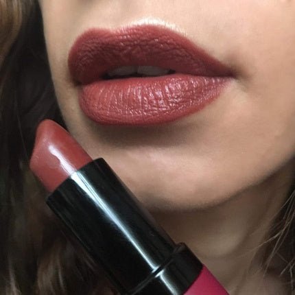 Golden Rose Velvet Matte Lipstick 22 Roof Terracotta Red by Golden Rose - Maison des fragrances