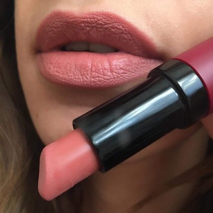 Golden Rose Velvet Matte Lipstick Color 27 - Maison des fragrances