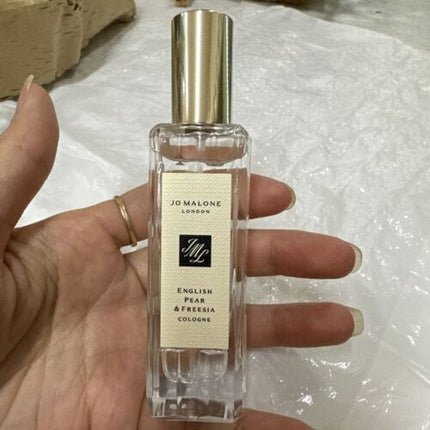 Jo Malone London English Pear & Freesia 1.0oz Cologne $85 Retail - Maison des fragrances
