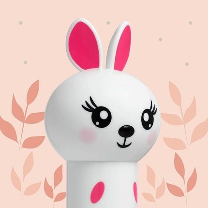 Lip Smacker Lippy Pals Collection Bunny Lip Balm for Kids Hoppy Carrot Cake Flavor Sweet Gift for Friends with Animal Figures Bunny - Maison des fragrances