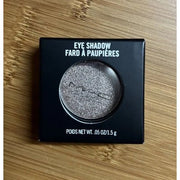 Mac L.E.S. Artiste Frost Eye Shadow 1.5g - Maison des fragrances