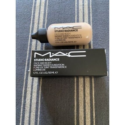 MAC Studio Radiance Face & Body Radiant Sheer Foundation 50ml N2 - Maison des fragrances