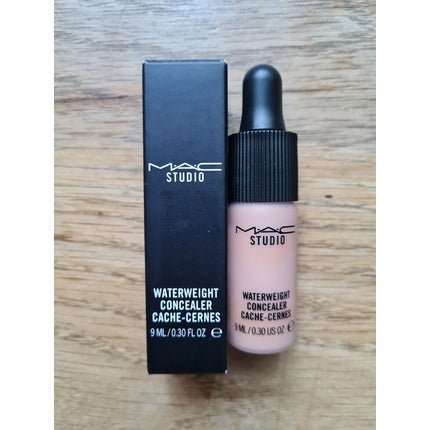 MAC Studio Waterweight Concealer NW30 - Maison des fragrances
