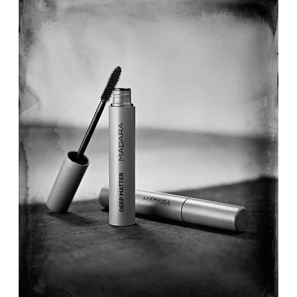 MÁDARA Organic Skincare Deep Matter Bold Volume Mascara 8ml - Volumizing and Defining with Natural Pigments - Vegan and Ecocert Certified - Maison des fragrances
