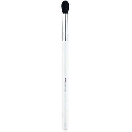Makeup Brush for Blending Eyeshadow with Natural Bristles D82 - Maison des fragrances