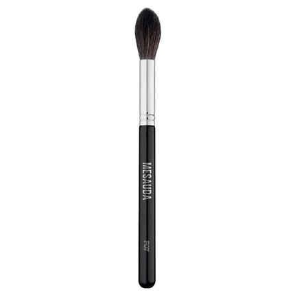 Mesauda F07 Tapered Highlighter Contour Brush - Maison des fragrances