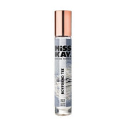 Miss Kay Boyfriend Tee - Warm Amber & Magnetically Smooth Eau de Parfum (EDP) Homme 25ml - Maison des fragrances