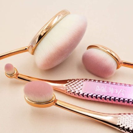 Moda Royal & Langnickel Full Size Metallic Face Perfecting 4pc Oval Makeup Brush - Maison des fragrances