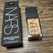NARS Light Reflecting Foundation Barcelona Medium 4 1oz/30ml Authentic BIN - Maison des fragrances