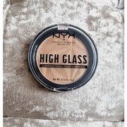 NYX Professional Makeup High Glass Highlighter Illuminating Powder Daytime Halo - Maison des fragrances