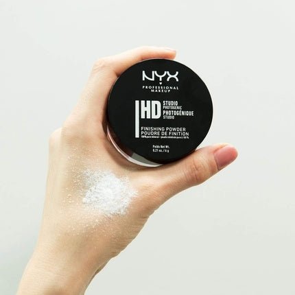 NYX Professional Makeup Studio Finishing Powder Translucent Matte Finish Oil Absorbing Vegan Formula 6g - Maison des fragrances
