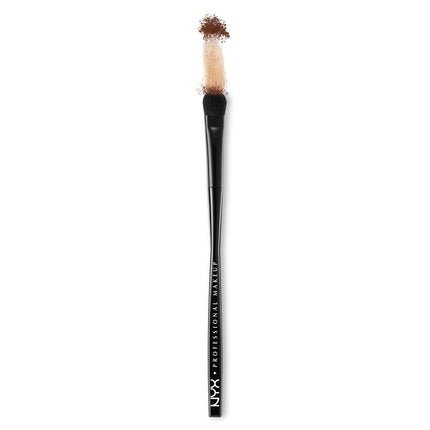 NYX Tapered All Over Shadow Brush - Maison des fragrances