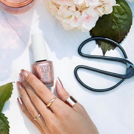 Opi Nature Strong Nail Polish - Intentions Are Rose Gold 15ml - Maison des fragrances