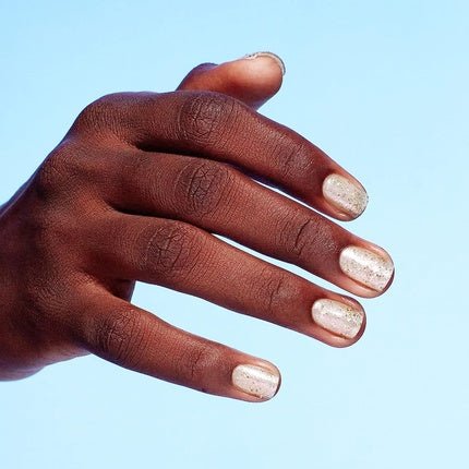 OPI Nature Strong Nail Polish Quick Dry Vegan Nail Varnish Light Shades Mind - full of Glitter - Maison des fragrances