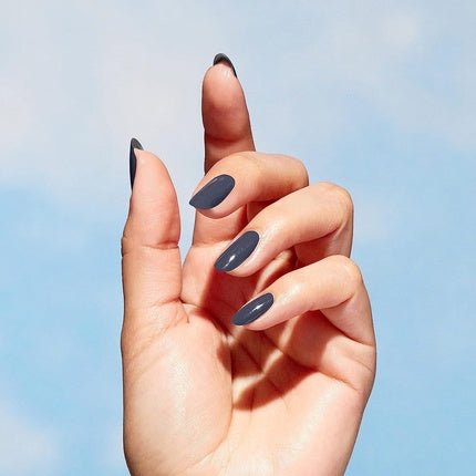 OPI Nature Strong Nail Polish Quick Dry Vegan Nail Varnish With Long - Lasting Results Dark Shades Force of Nailture - Maison des fragrances