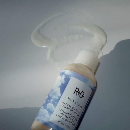 R+Co On A Cloud Baobab Oil Repair Splash On Styler 124ml - Maison des fragrances