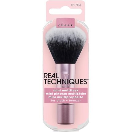 Real Techniques Mini Travel Size Multitask Makeup Brush for Blush, Bronzer or Highlighter - Maison des fragrances