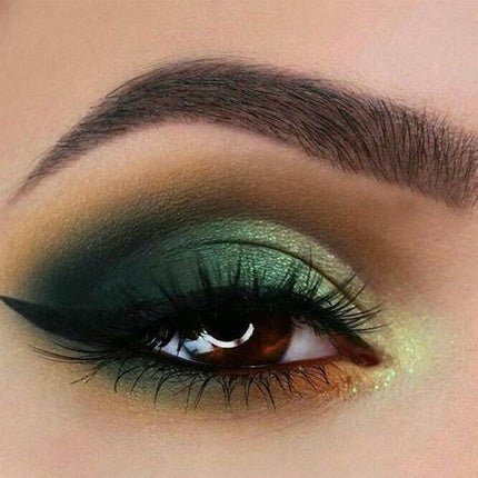 Revolution Forever Flawless Dynamic Eyeshadow Palette in Purple, Green, Red, Blue, Smoky - Maison des fragrances