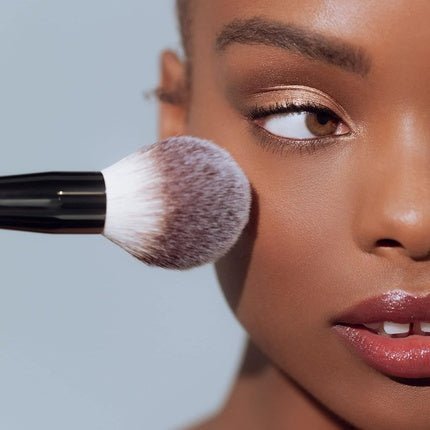 ROEN Everything Powder Brush Vegan Cruelty - Free Clean Makeup - Maison des fragrances
