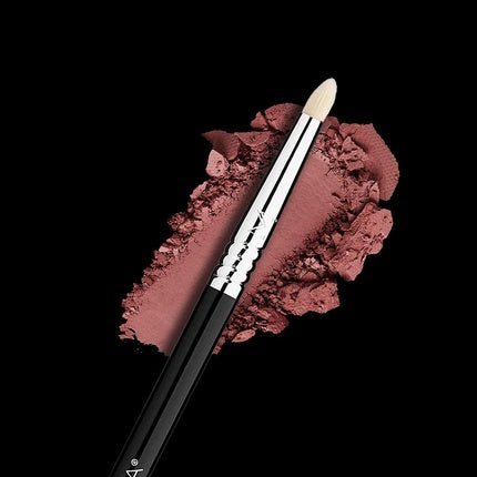 Sigma Beauty Professional E30 Pencil Eye Makeup Brush with SigmaTech Fibers - Vegan and Hypoallergenic - Maison des fragrances