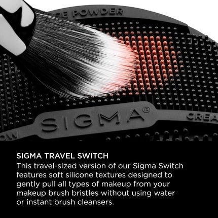 Sigma Switch Silicone Makeup Shade Switching Tool Flexible Mat Portable Cosmetic Brush Cleaner with Double - Sided Textures - Maison des fragrances