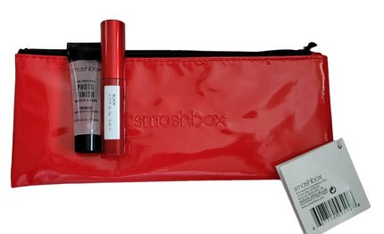 Smashbox Deluxe Trial Size Set - Super Fan Volumizing Mascara Black 5 Ml, Photo Finish Smoothing Liquid Primer 71 Ml, Textile Makeup Bag Red - Maison des fragrances