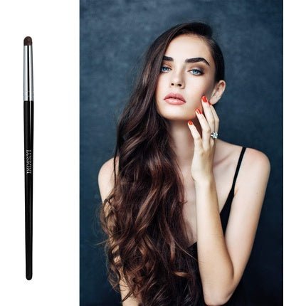 T4B LUSSONI 400 Series Professional Makeup Brushes for Pressed, Loose, and Cream Eyeshadows, Blending, and Smokey Eye (PRO 442 Round Smudge Brush) - Maison des fragrances