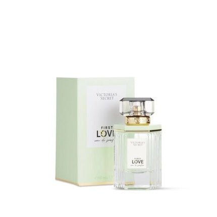 Victoria's Secret First Love by Victoria's Secret Eau de Parfum Femme 50 ml - Maison des fragrances