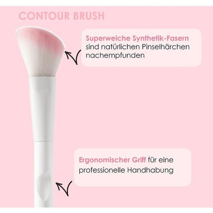 Wet 'n' Wild Makeup Brush Contour Brush Plush Angled Brush to Fit the Contours of Your Face Sculpt and Shape Easy - to - use Makeup Brushes Contouring Brush - Maison des fragrances